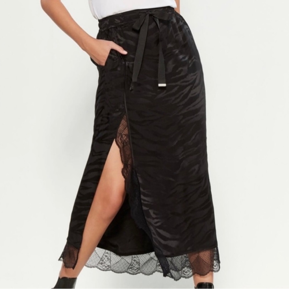Black Zadig & Voltaire silk-like lacy skirt